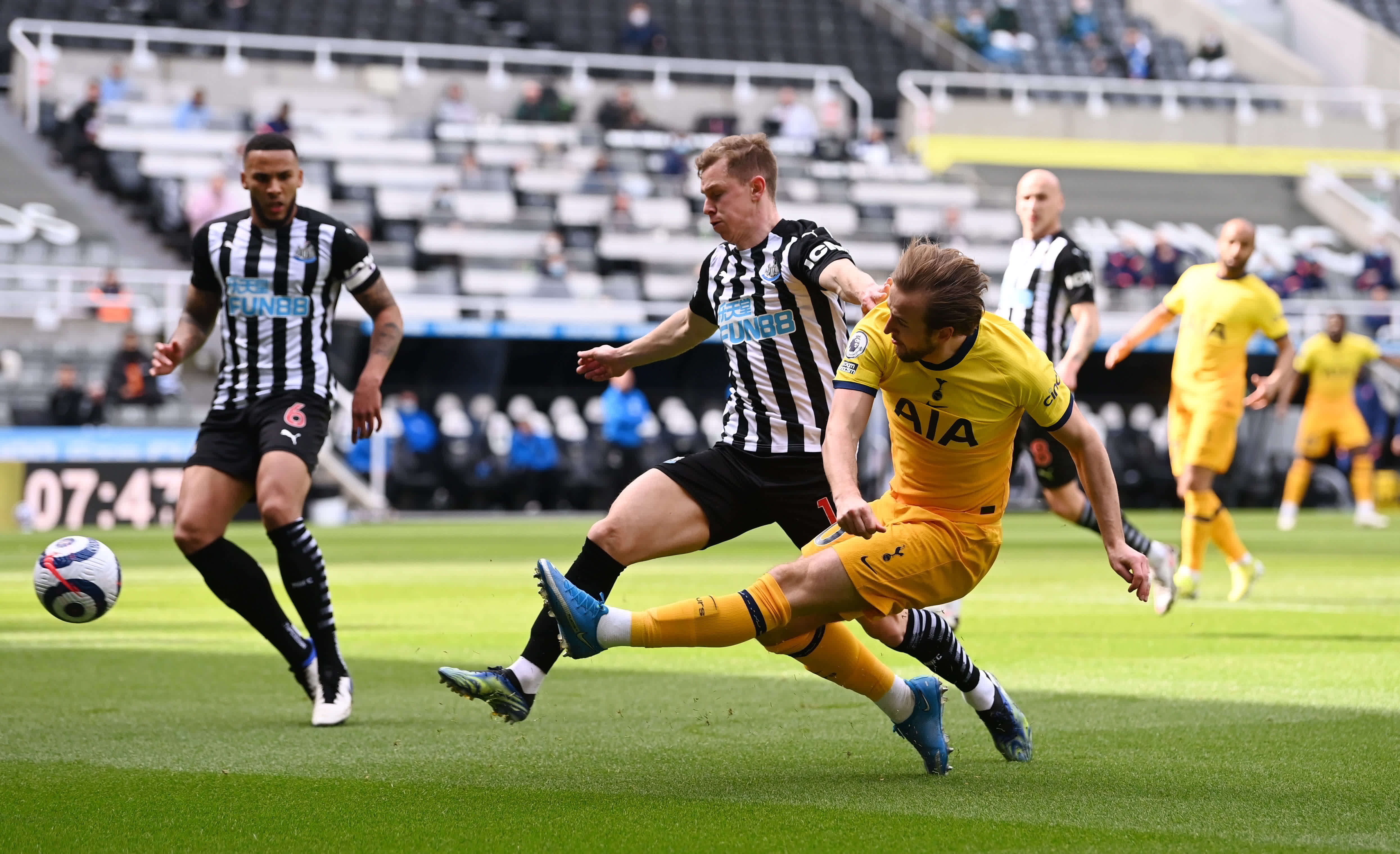 何影響巴黎 何影響巴黎